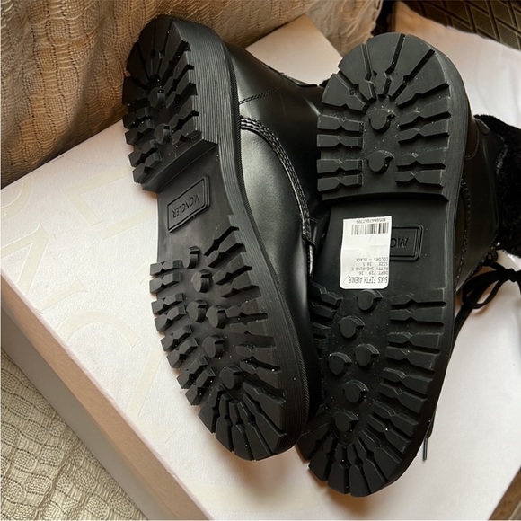 NEW Moncler Patty Boots - Picture 8 of 8
